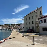 Suzana Διαμέρισμα Tisno
