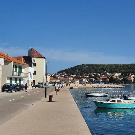 Suzana Apartmán Tisno
