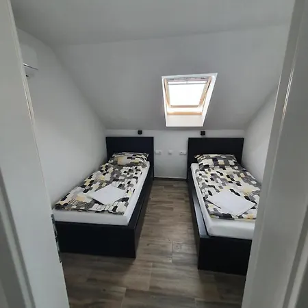 Apartment Suzana Tisno