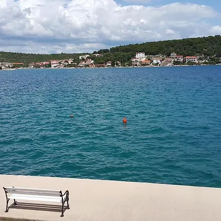 Suzana Apartmán Tisno