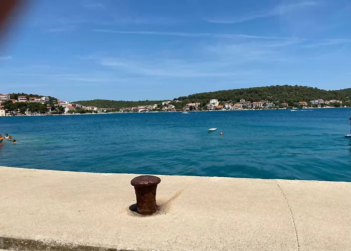 Suzana Διαμέρισμα Tisno